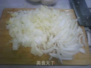 简单清淡-白菜炒木耳的做法步骤：1