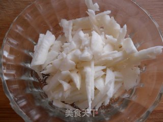凉拌心里美的做法步骤：2