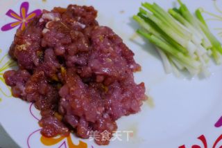 家常土豆的做法步骤：1