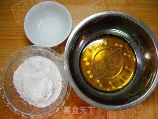 橙香花生芝麻广月饼的做法步骤：1