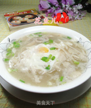 蘑菇鸡蛋汤面的做法