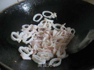 韭苔炒鱿鱼圈的做法步骤：4