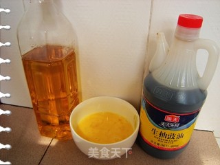 泡菜洋葱木耳蛋炒饭的做法步骤：4