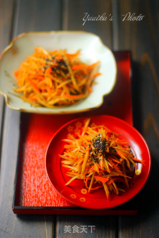 きんぴらごぼう（金平牛蒡）的做法