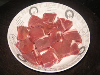 西冷牛肉扒芥蓝的做法步骤：4
