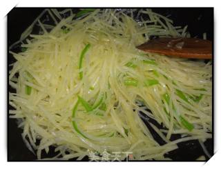 素炒土豆丝的做法步骤：8
