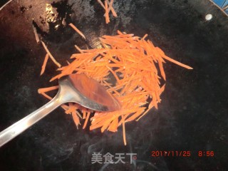 素三丝炒粉的做法步骤：5