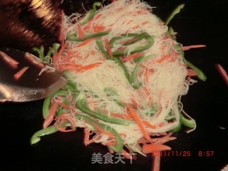 素三丝炒粉的做法步骤：7