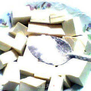 鱼头豆腐的做法步骤：2