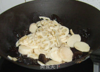 黑木耳清炒山药莲藕的做法步骤：4