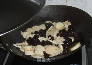 黑木耳清炒山药莲藕的做法步骤：5