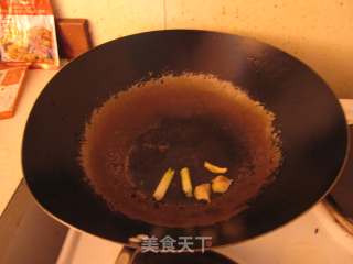 土豆烧猪肩肉的做法步骤：4