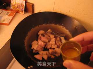 土豆烧猪肩肉的做法步骤：7