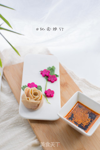 双色玫瑰花饺子的做法