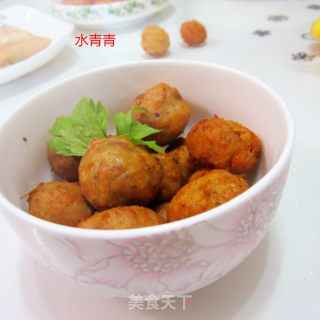 炸胡萝卜鱼肉丸子的做法