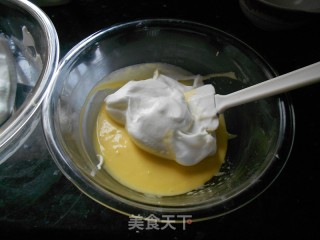 葡萄干蛋糕卷的做法步骤：5