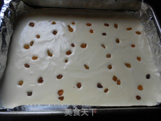 葡萄干蛋糕卷的做法步骤：8