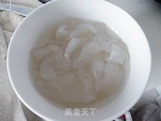 肉丝大拉皮的做法步骤：4