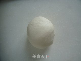 新奥尔良鸡腿肉批萨的做法步骤：1