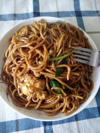 鸡蛋青菜炒面的做法