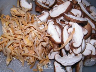 传统粤菜-香菇金针鸡翅的做法步骤：7