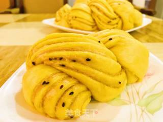 南瓜五香花卷的做法