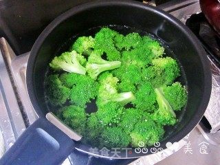 混搭的惊喜——沙茶什锦炒面的做法步骤：3