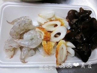 混搭的惊喜——沙茶什锦炒面的做法步骤：6