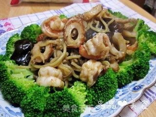 混搭的惊喜——沙茶什锦炒面的做法步骤：13