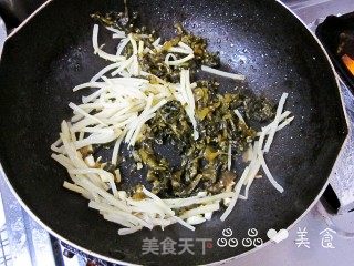 经典重现——雪菜肉丝面的做法步骤：6