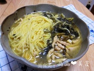经典重现——雪菜肉丝面的做法步骤：11