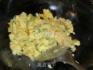 大葱炒鸡蛋的做法步骤：7