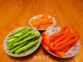 牛肉杂菜卷+薯蓉的做法步骤：2
