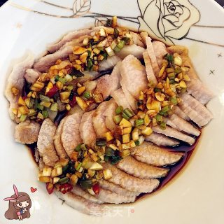 蒜拌猪颈肉的做法