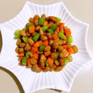 凉拌水煮花生米的做法