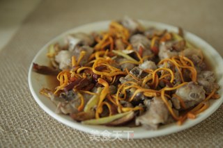 【小森妈妈菜谱】美味营养的虫草花蒸排骨的做法