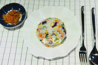 五彩炒饭的做法