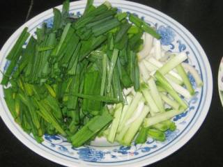 青蒜炒羊肝的做法步骤：2