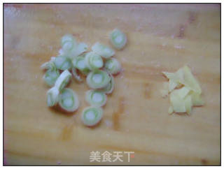 猪肉粉条炖金针菇的做法步骤：5