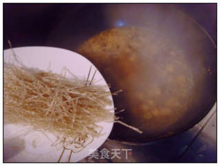 猪肉粉条炖金针菇的做法步骤：10