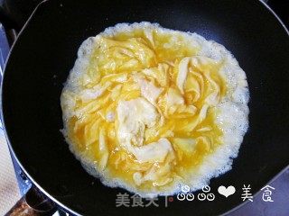 PK肯德基——鲜虾鸡蛋卷的做法步骤：7