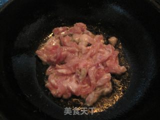 青椒炒肉家常菜的做法步骤：4