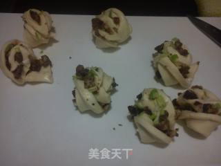 肉香小花卷的做法步骤：11