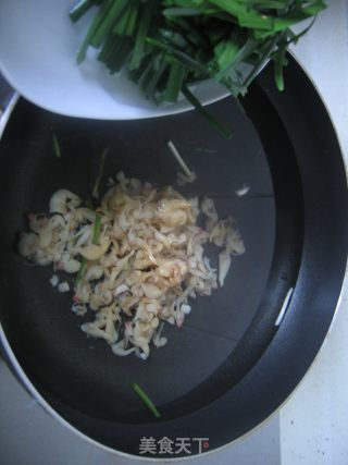 韭菜煮蛤蜊肉的做法步骤：3