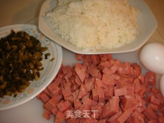 花式炒饭的做法步骤：1