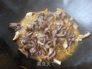 姜葱爆炒鸭胗的做法步骤：9