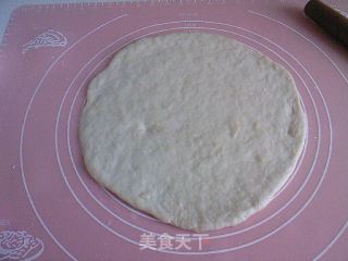 培根牛肉披萨的做法步骤：6