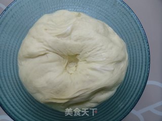 至尊鲜虾披萨的做法步骤：3