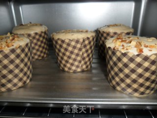 黄油对抗战-改良花生核桃玛芬杯的做法步骤：17