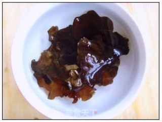 韭菜木耳蒸蛋的做法步骤：3